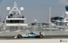 Abu-Dhabi-grand-prix-2014-Yas-Marina-circuit-Mercedes-AMG-F1-Lewis-Hamilton-Nico-Rosberg-21