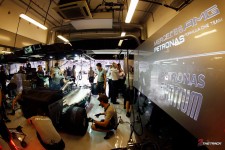Abu-Dhabi-grand-prix-2014-Yas-Marina-circuit-Mercedes-AMG-F1-Lewis-Hamilton-Nico-Rosberg-39