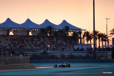 Abu-Dhabi-grand-prix-2014-Yas-Marina-circuit-Mercedes-AMG-F1-Lewis-Hamilton-Nico-Rosberg-41