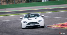 Aston-Martin-on-Track-Spa-Francorchamps-One-77-vantage-4