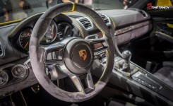 Porsche-Cayman-GT4-Autosalon-Geneva-Motor-Show-2015-7
