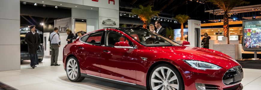 Tesla Model S Brussel Autosalon 2014-1