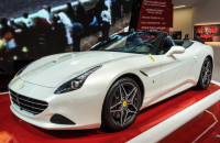 Ferrari California T Autosalon Geneve 2014-1-6