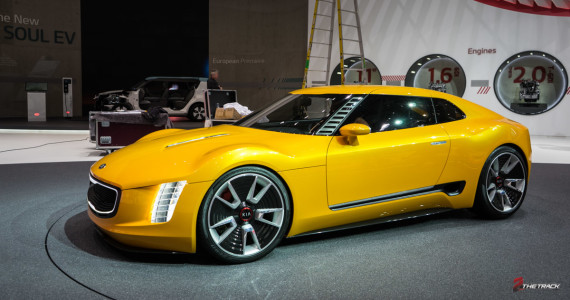 Kia GT4 Stinger Concept Autosalon Geneve 2014-1